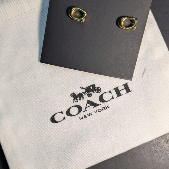 Coach gold horseshoe stud earrings - Picture 1 of 2